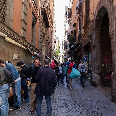 Spaccanapoli Casa Tre Santi-3
